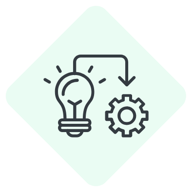 Home-EasyImplementation-ITSM : Icône de mise en œuvre facile – une ampoule connectée à un engrenage symbolisant l’innovation et l’efficacité